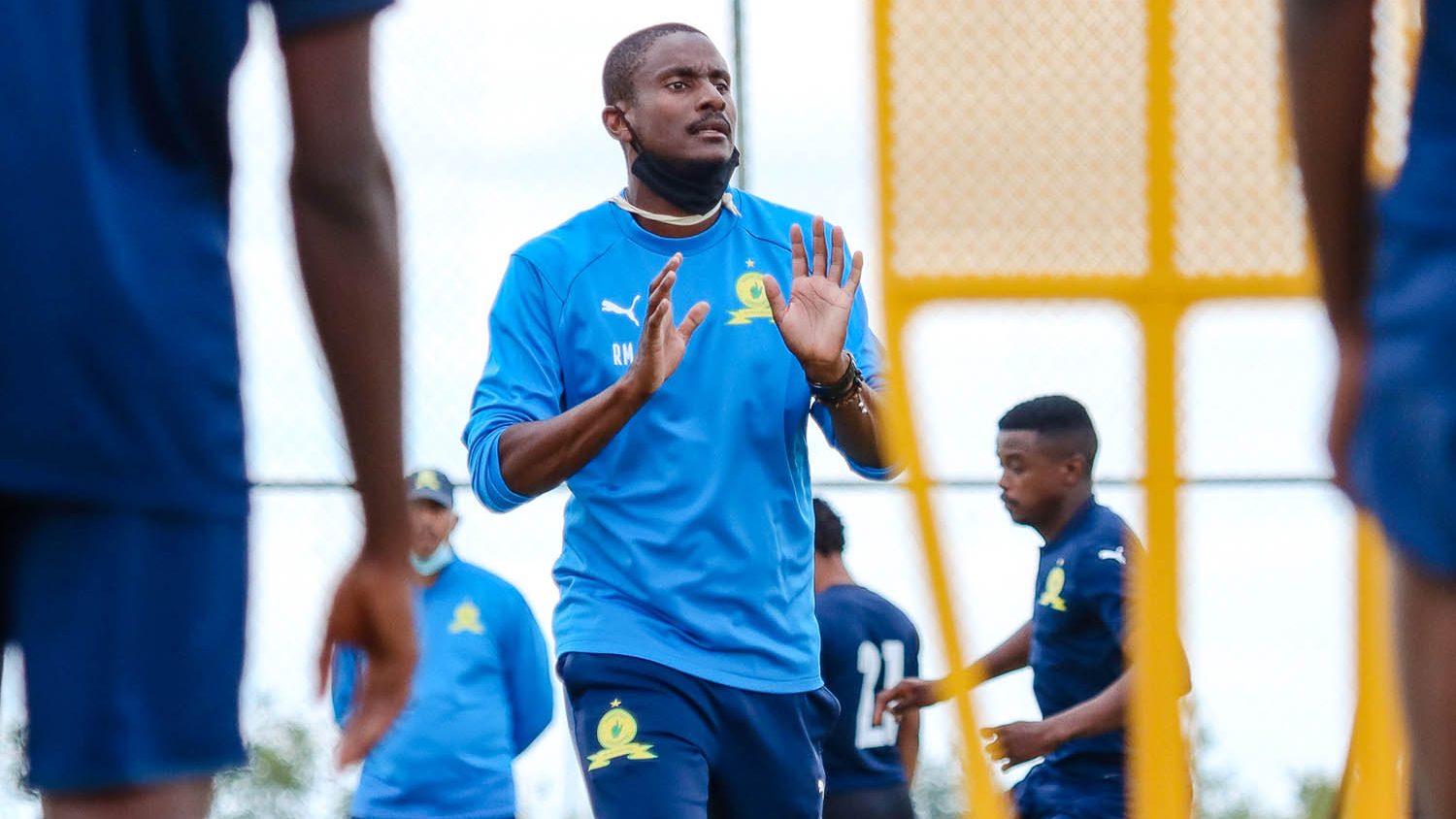 Rulani Mokwena conducting a training session