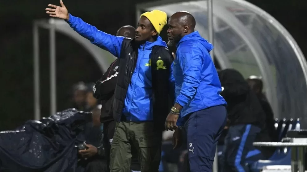 Rulani Mokwena compares Siyabonga Mabena to the late Gift Leremi.