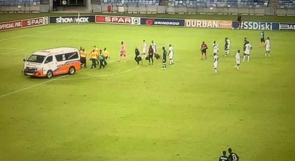 AmaZulu midfielder George Maluleka collapses.