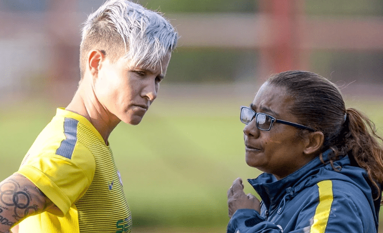 Desiree Ellis and Janine van Wyk during a training session