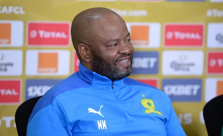 Manqoba Mngqithi addressing the media