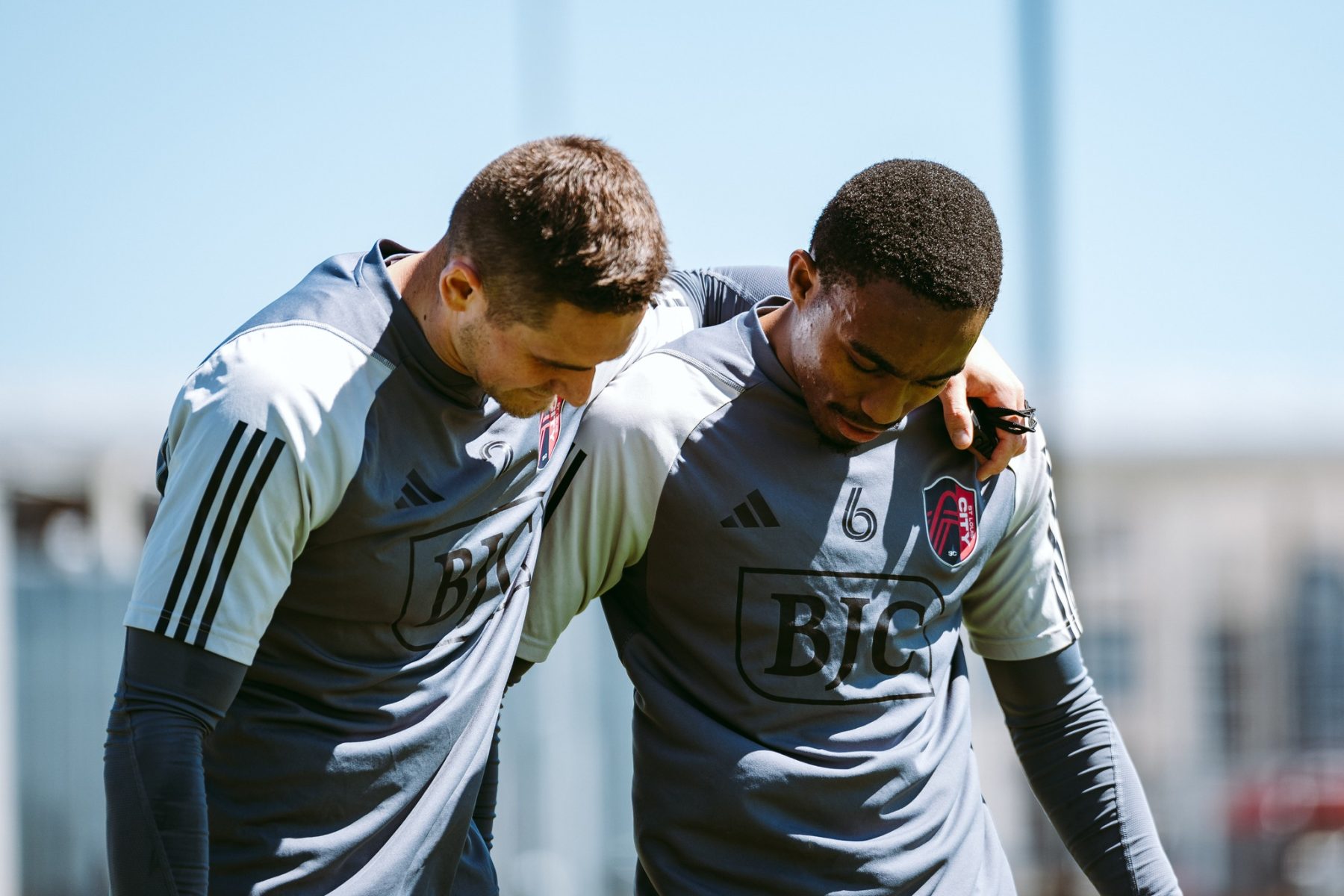 Bradley Carnell and Njabulo Blom at training