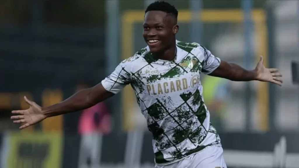 Kobamelo Kodisang in Moreirense colours.