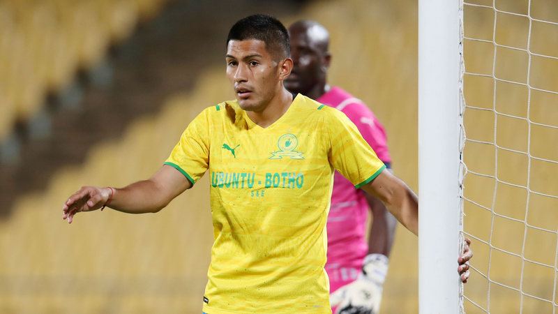 Mamelodi Sundowns' Erwin Saavedra in action
