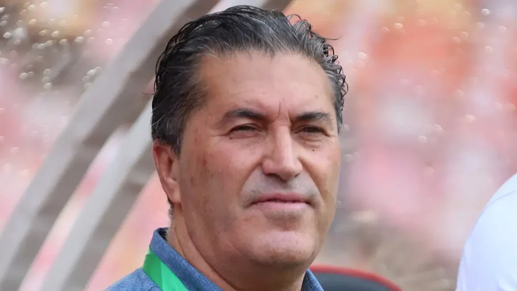 Jose Peseiro during a game