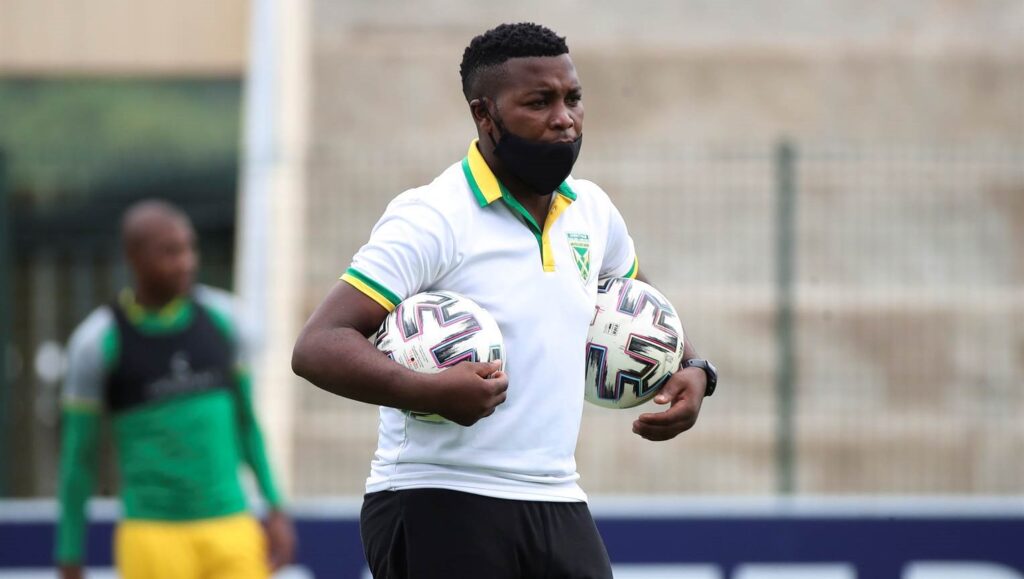 Mabhuti Khenyeza says there is no need to buy a new suit for Kaizer Chiefs clash