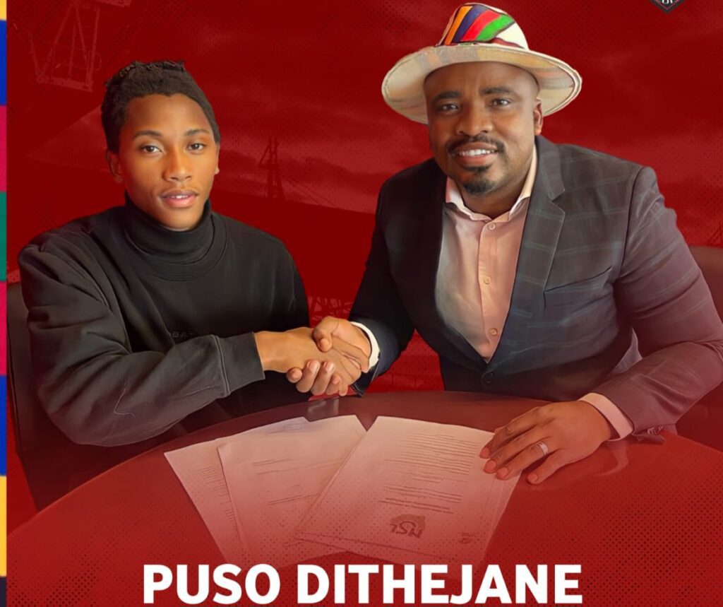 Puso Dithejane with Tim Sukazi after signing a contract