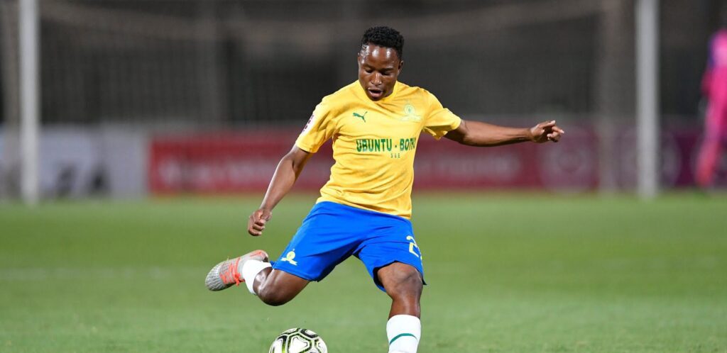 Keletso Makgalwa in Mamelodi Sundowns colours