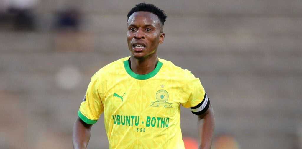 Themba Zwane in action for Mamelodi Sundowns