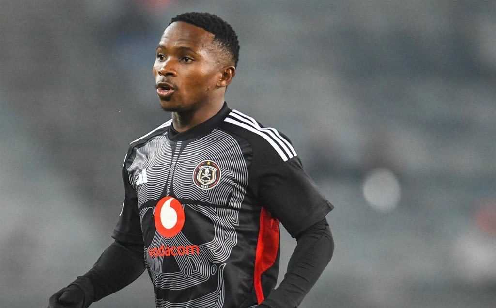 Philip Ndlondlo at Pirates