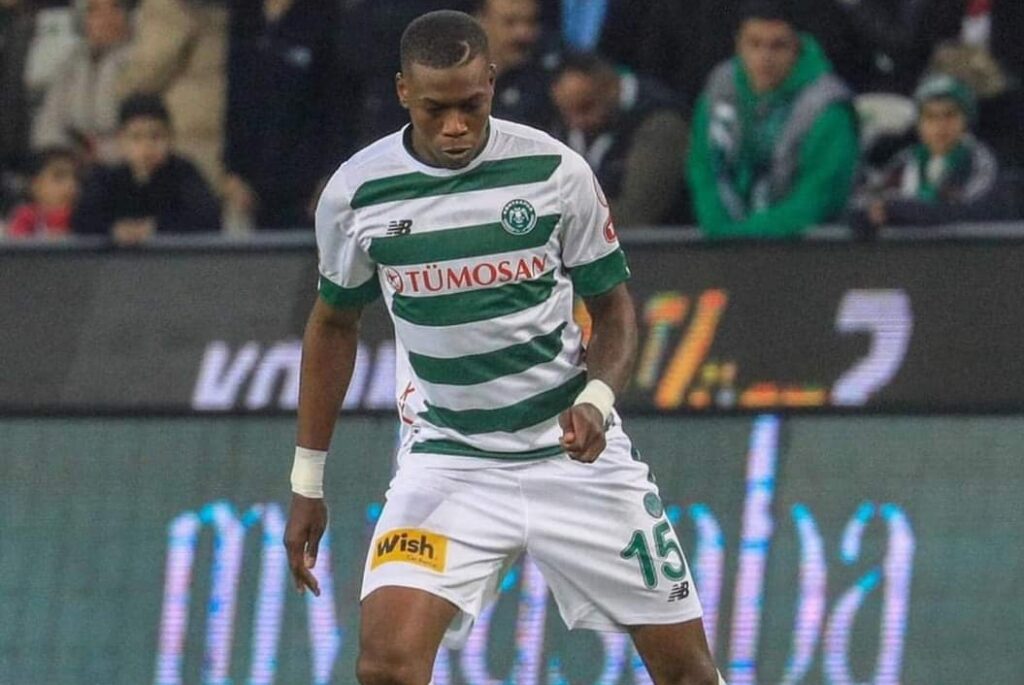 As others are adamant that the quality of Zimbabwean players lost valor, ex-Kaizer Chiefs defender Teenage Hadebe has a peculiar explanation for the decline.