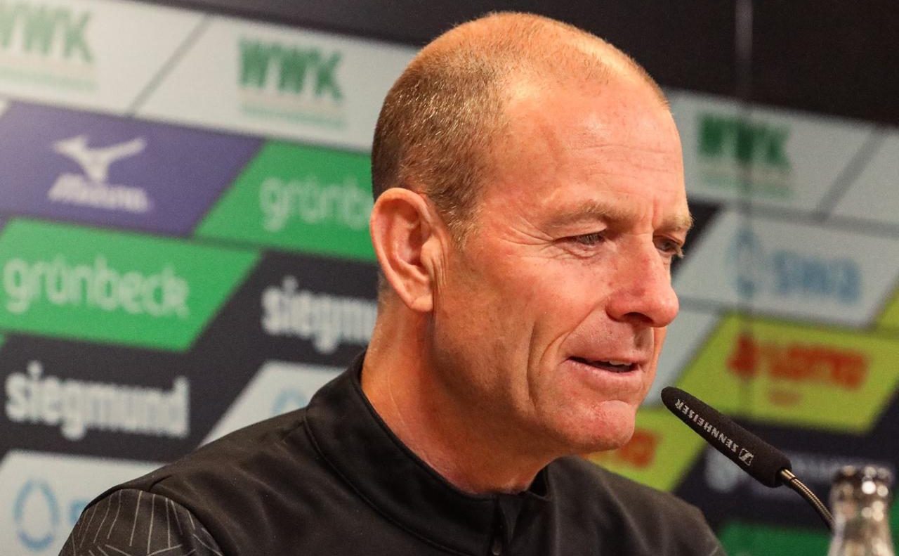 Jess Thorup of FC Augsburg