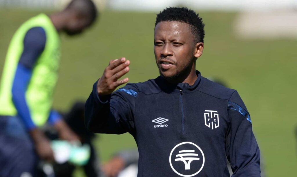 Thabiso Kutumela completes move to Richards Bay FC