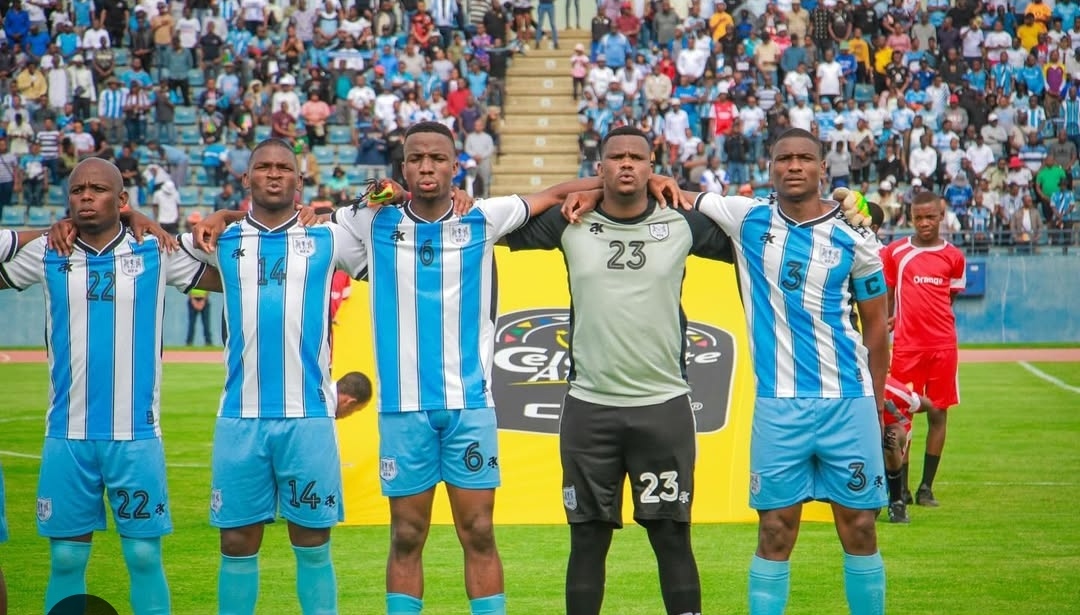 Thatayaone Ditlhokwe with Botswana national team