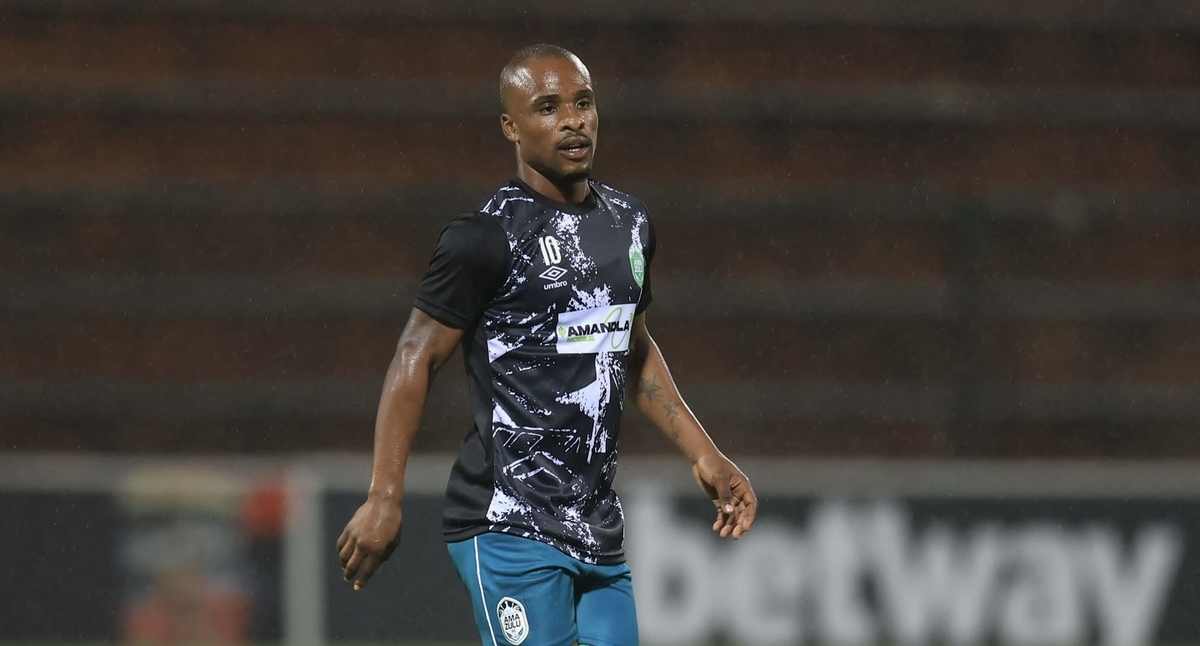 Celimpilo Ngema warming up before AmaZulu FC match