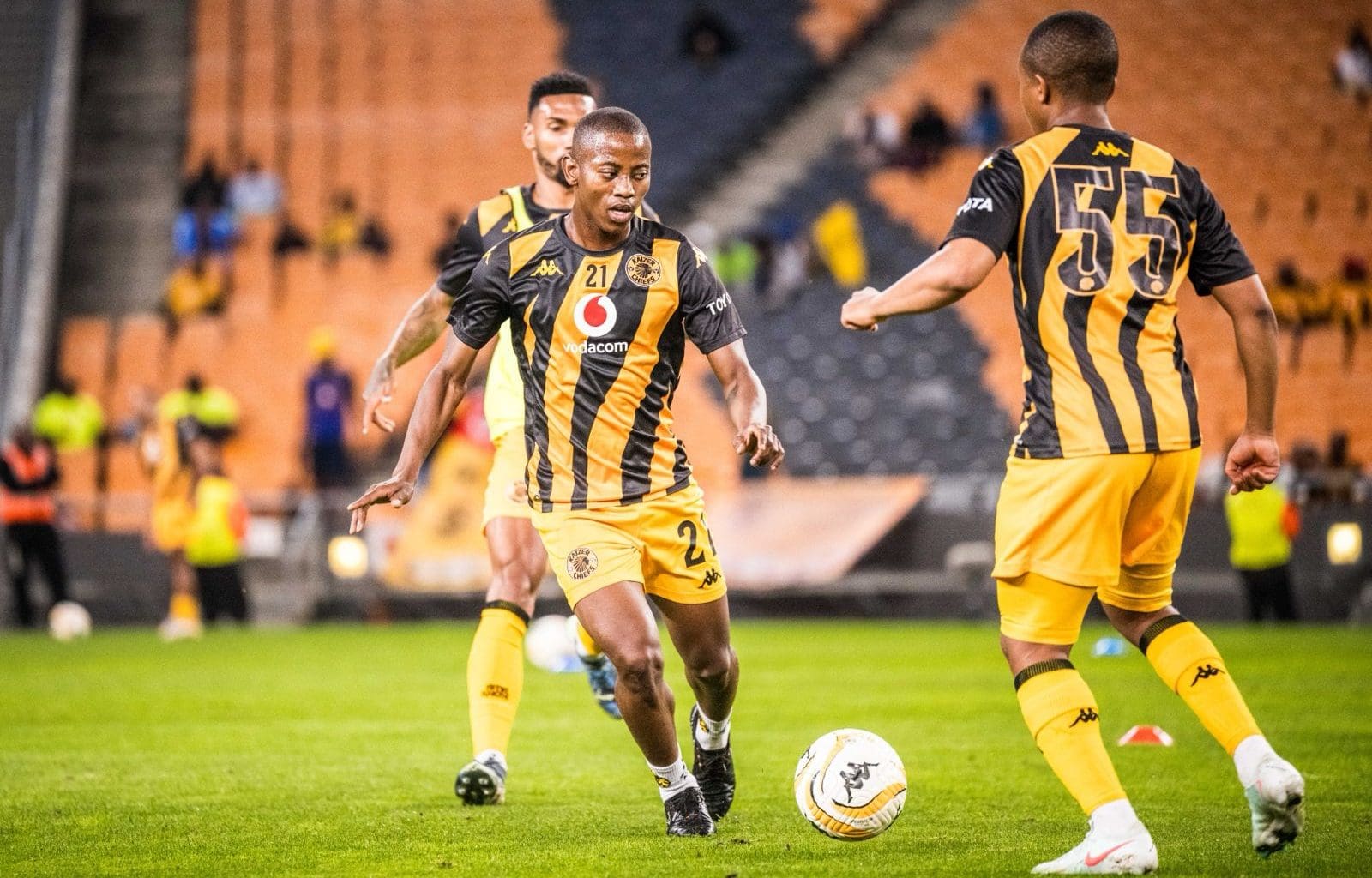 Chiefs star Thabo Cele with his Kaizer Chiefs teammates