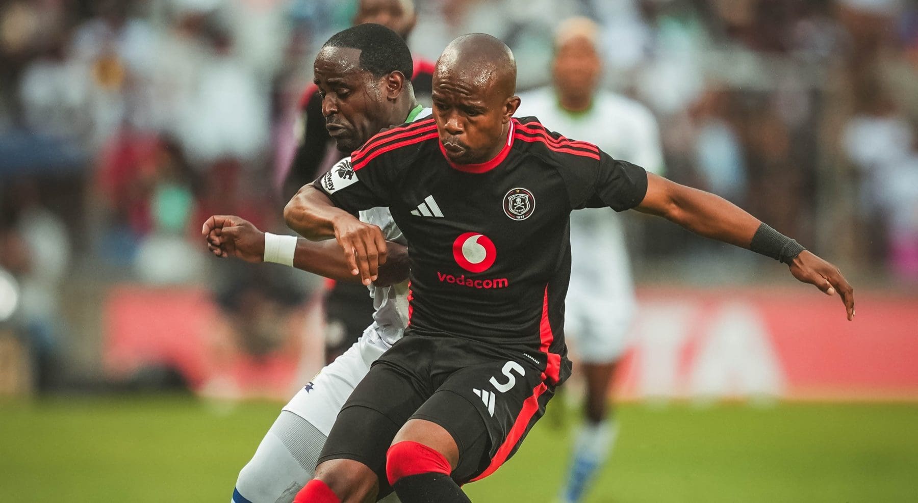 Nkosinathi Sibisi in action for Orlando Pirates against Marumo Gallants