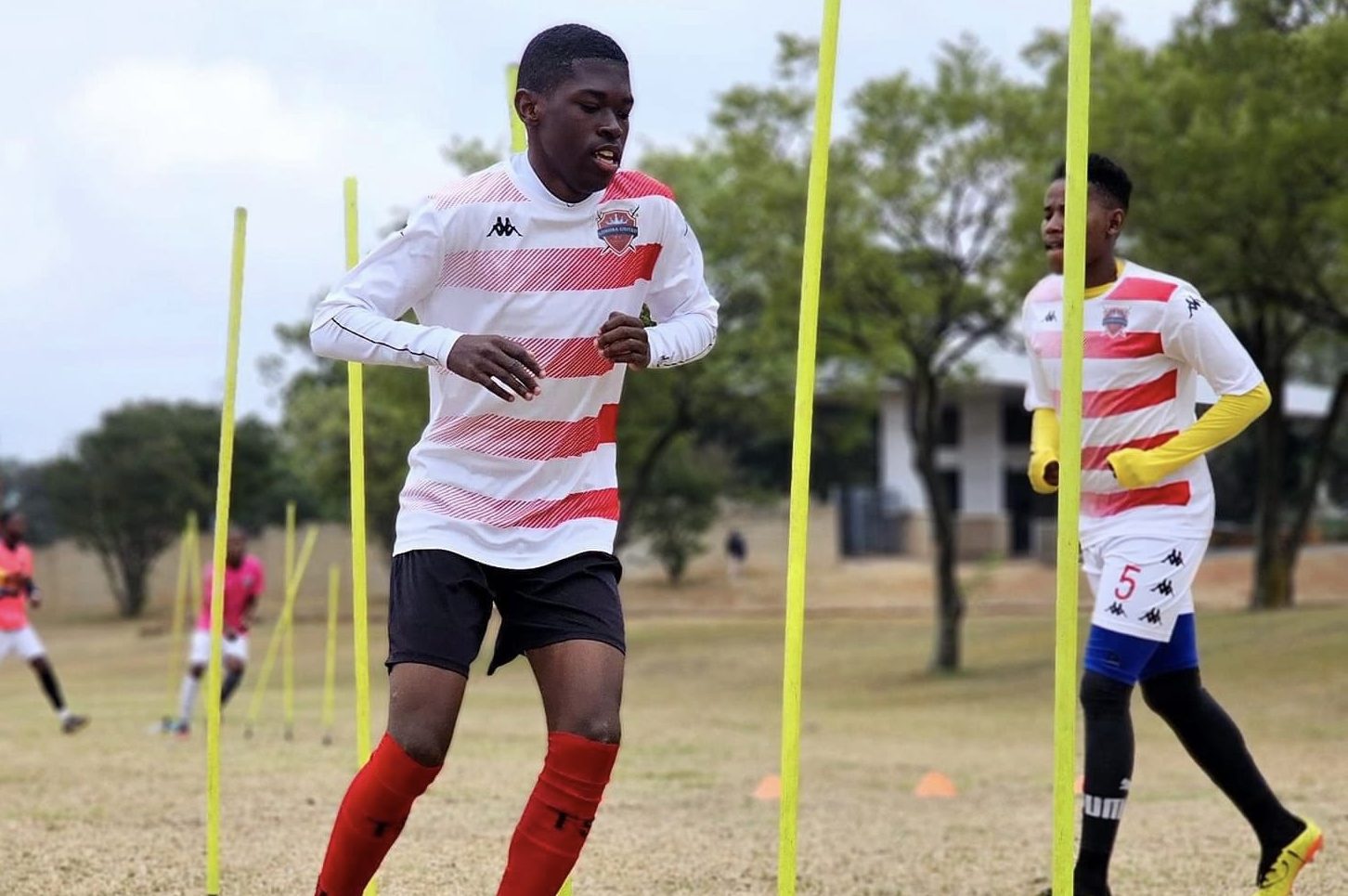 Momelezi Dlambewu at Gomora United