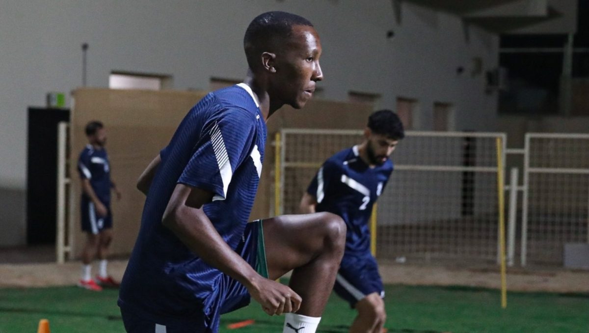 Elias Mokwana in training at Saudi Pro League side Al-Hazem