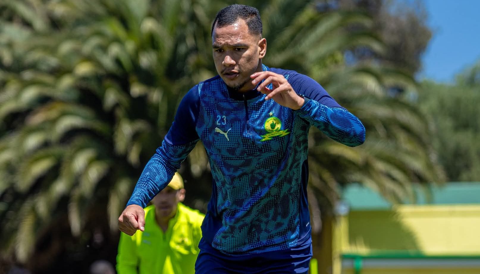 Fawaaz Basadien with Mamelodi Sundowns at training