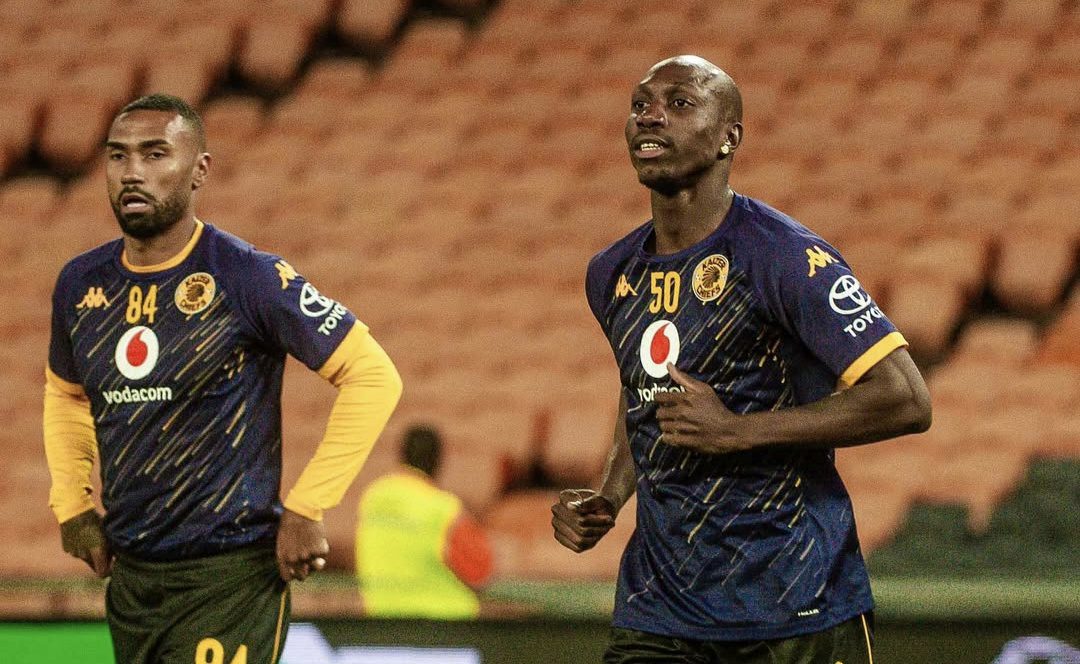 Inácio Miguel and Etiosa Ighodaro warming up before a League game for Kaizer Chiefs
