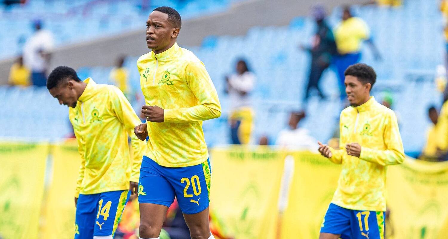 Mamelodi Sundowns players Monnapule Saleng, Grant Kekana, Tashreeq Matthews warming up