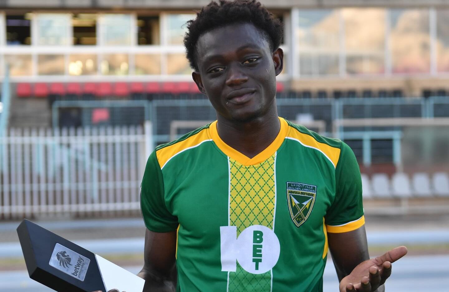 Isaac Cisse with a Man of the Match award
