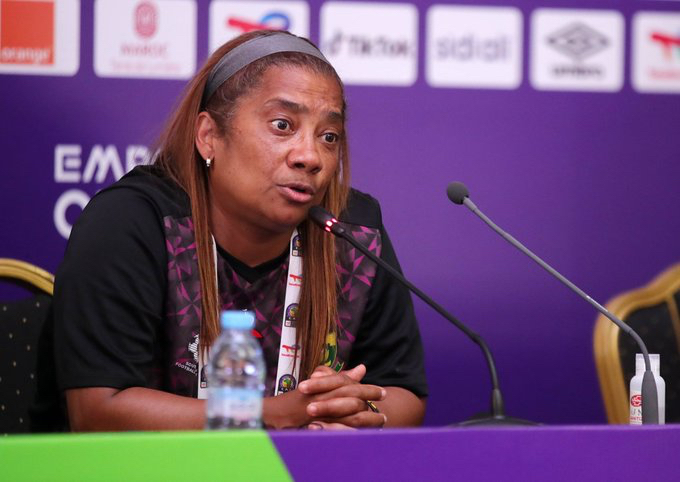 Dludlu says Ellis is playing a big role in her coaching career