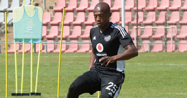 Lepasa during a training session at Pirates