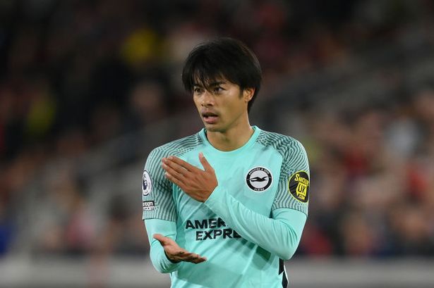  Kaoru Mitoma in Brighton colours during a game in England