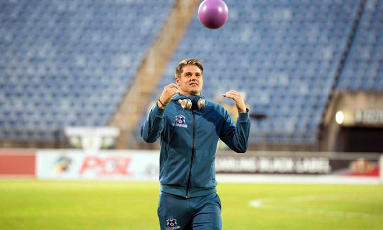 Ireland-based goalkeeper Jethren Barr weighs in on the debate about the standard of goalminders in South Africa, with pundits insisting that there is a crisis in that department in the country.