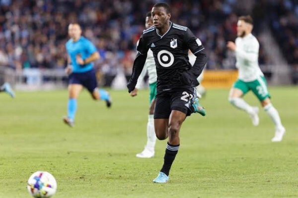 Bongokuhle Hlongwane in action for Minnesota United 