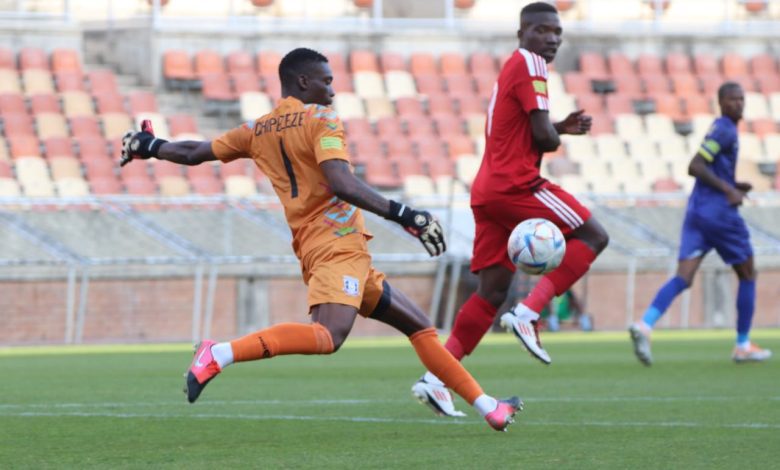 Elvis Chipezeze wants use home advantage to overcome in form Tuks