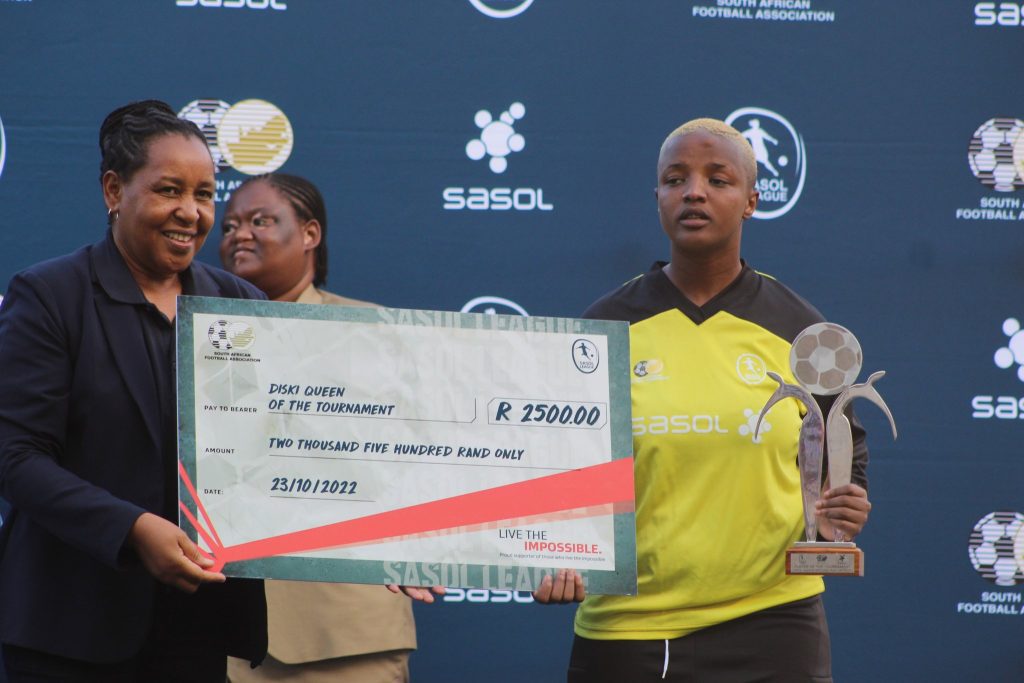 Tuks shot-stopper Sindisiwe Duma received the Goalkeeper of the Tournament accolade. 
