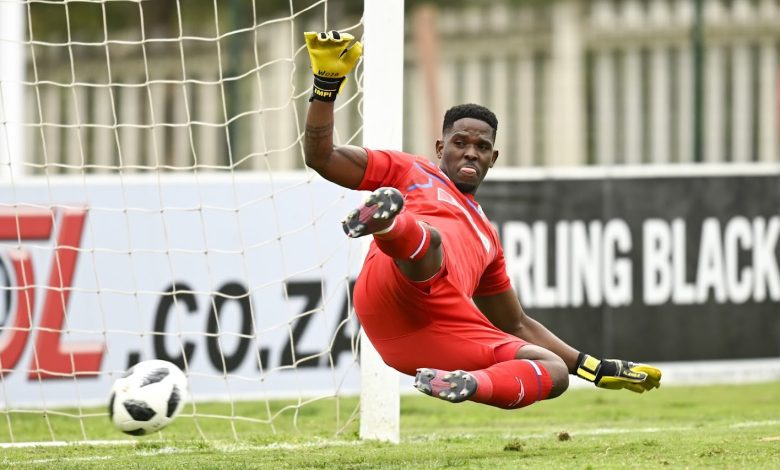 Golden Arrows goalkeeper Siyabonga Mbatha has explained how he switched from playing Beach Soccer to becoming one of the best netminders in South Africa’s topflight.