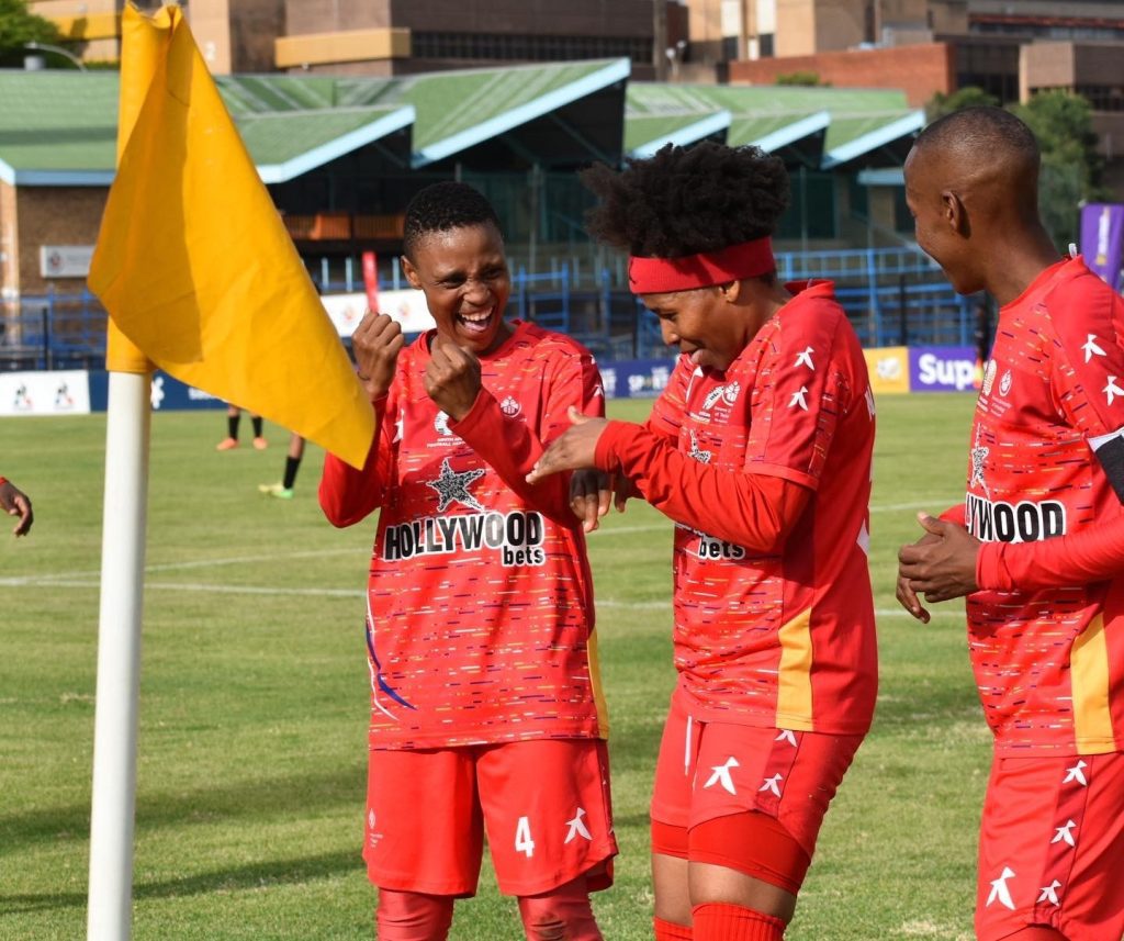 TUT Ladies players in celebratory mood