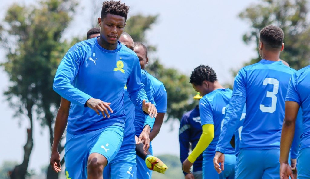 Zungu hard at training with the rest of the Sundowns team 