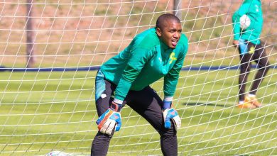 Mamelodi Sundowns head coach Rulani Mokwena has outlined reasons behind keeping goalkeeper Jody February in the team despite standing a little or no chance of playing.