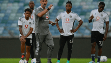 Riveiro and his Pirates players at a training session