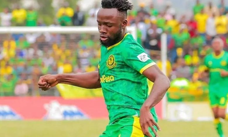 One-time Kaizer Chiefs target Fiston Mayele continues to dominate Tanzania’s NBC Premier League Golden Boot Award chase with 13 goals.
