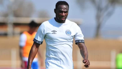 The SuperSport United pair of Onismor Bhasera and George Chigova have called on Zimbabwean football authorities to let bygones be bygones for the sake of budding footballers in the country.