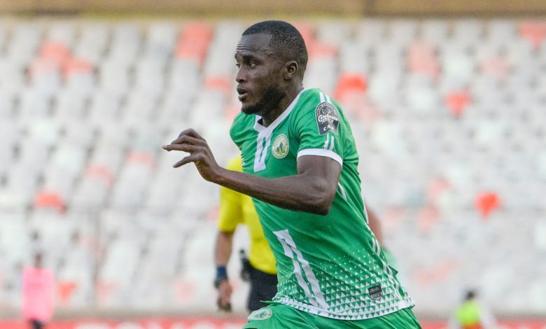 Orlando Pirates are toying with the idea of calling off the reported R3,5 million deal to sign Cameroonian striker Souaibou Marou from Coton Sport.
