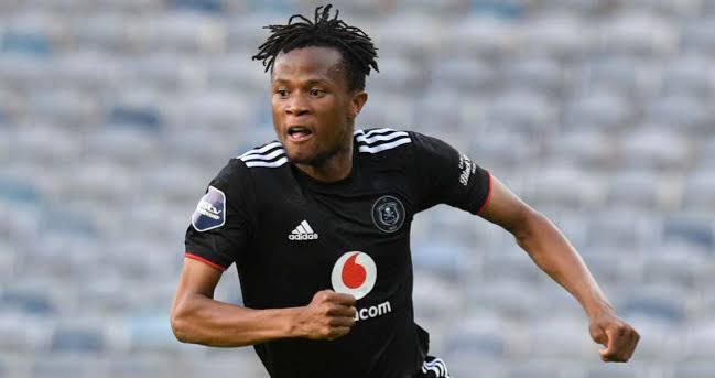 PSL Transfer News - Orlando Pirates Announce 9 New Signings? 