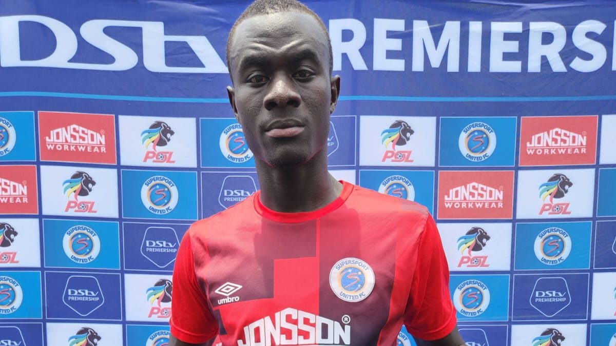 Mamour Niang, who is seemingly Gavin Hunt's fan will wear jersey number 29 at SuperSport United 