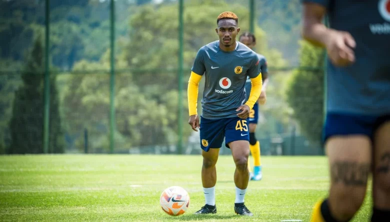 While he awaits his visa documents to jet off to the United States of America (USA), former Kaizer Chiefs utility player Njabulo Blom trained with Motsepe Foundation Championship side MM Platinum, known as La Masia. 