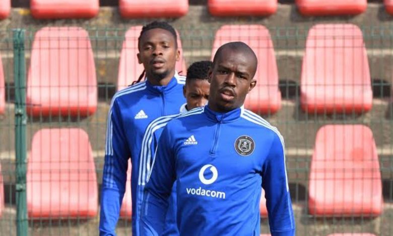 Nkosinathi Sibisi at training