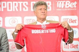 Former Tanzania league champions, Simba SC, have hired Brazilian Roberto ‘Robertinho’ Oliviera as head coach.