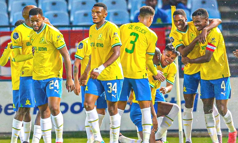 Mamelodi Sundowns beat Chippa United 2-1 at Loftus Versfeld Stadium on Tuesday evening to claim a 10th successive victory in the DStv Premiership.