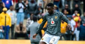 Kaizer Chiefs defender Eric Mathoho warming up