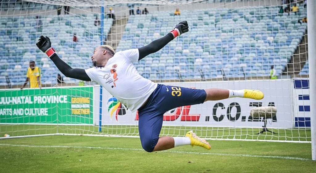 Itumeleng Khune during a Kaizer Chiefs warm-up session ahead of a league game